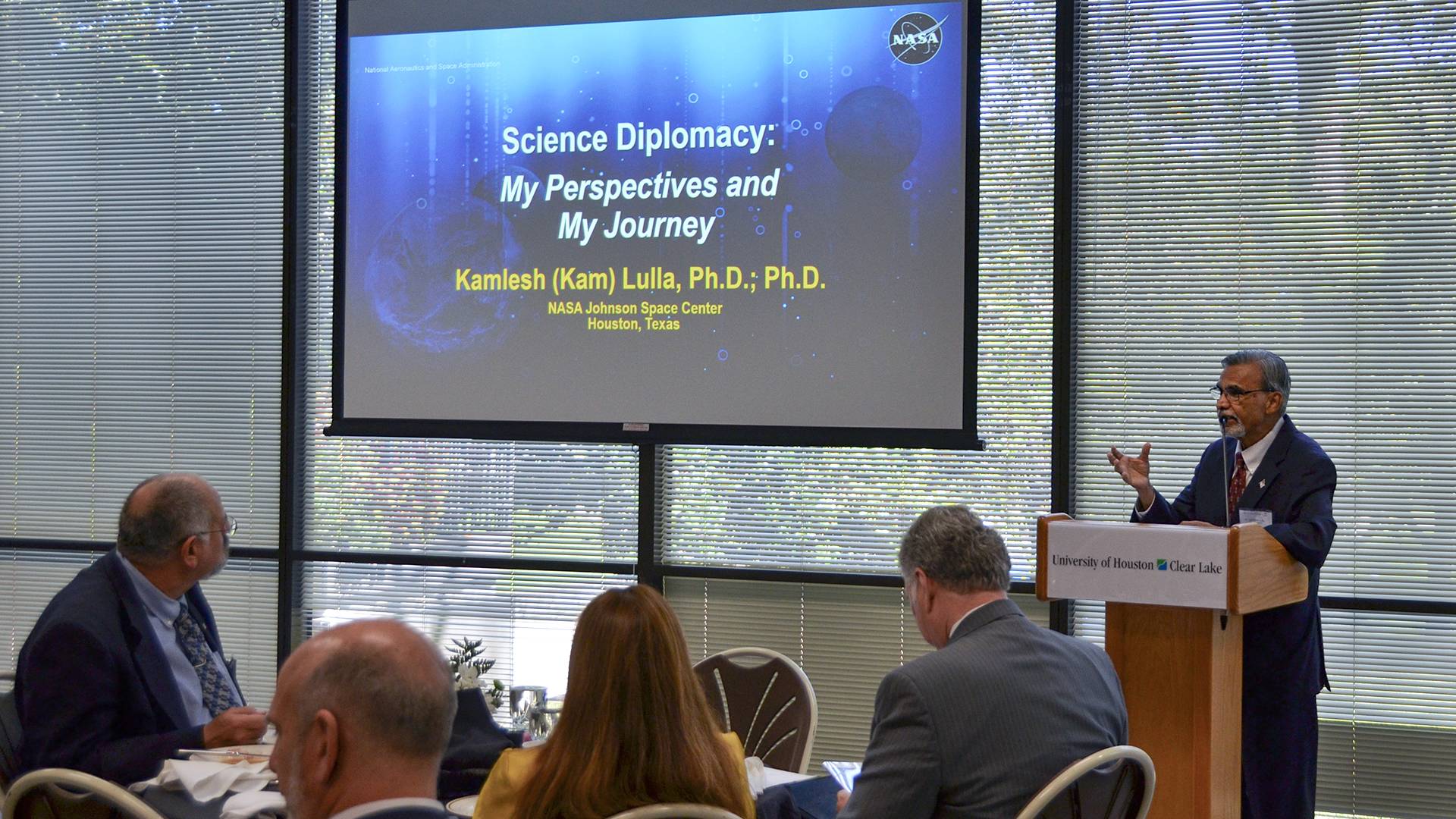 Lulla talks science diplomacy at a conference.